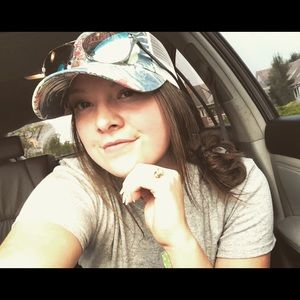 Meet your Posher, Kylee